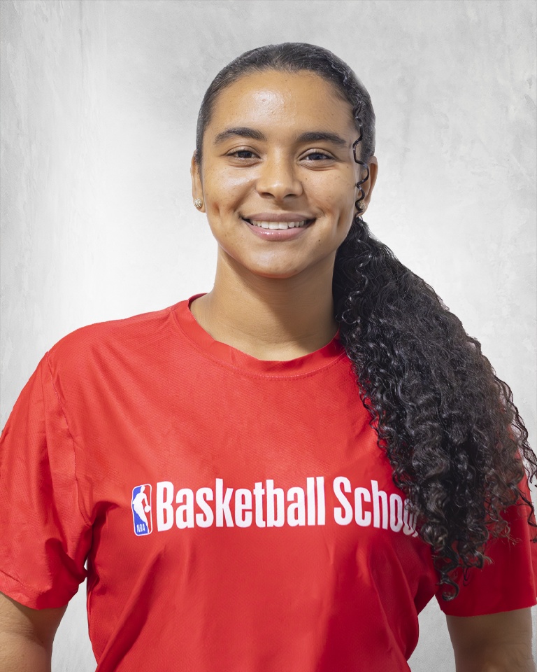 Maria E Diaz Coach NBA BAsketball School